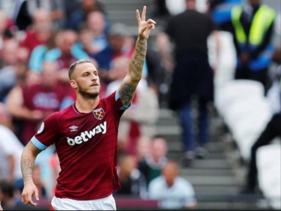 开云官网-包含埃弗顿客场险胜狼队，玛帅赛季首胜的词条