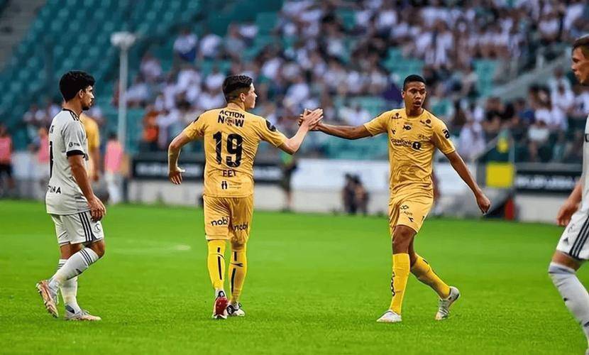 雷根斯堡客场大胜,德甲保级形势逐渐向好的简单介绍 雷根斯堡客场大胜,德甲保级形势逐渐向好的简单介绍