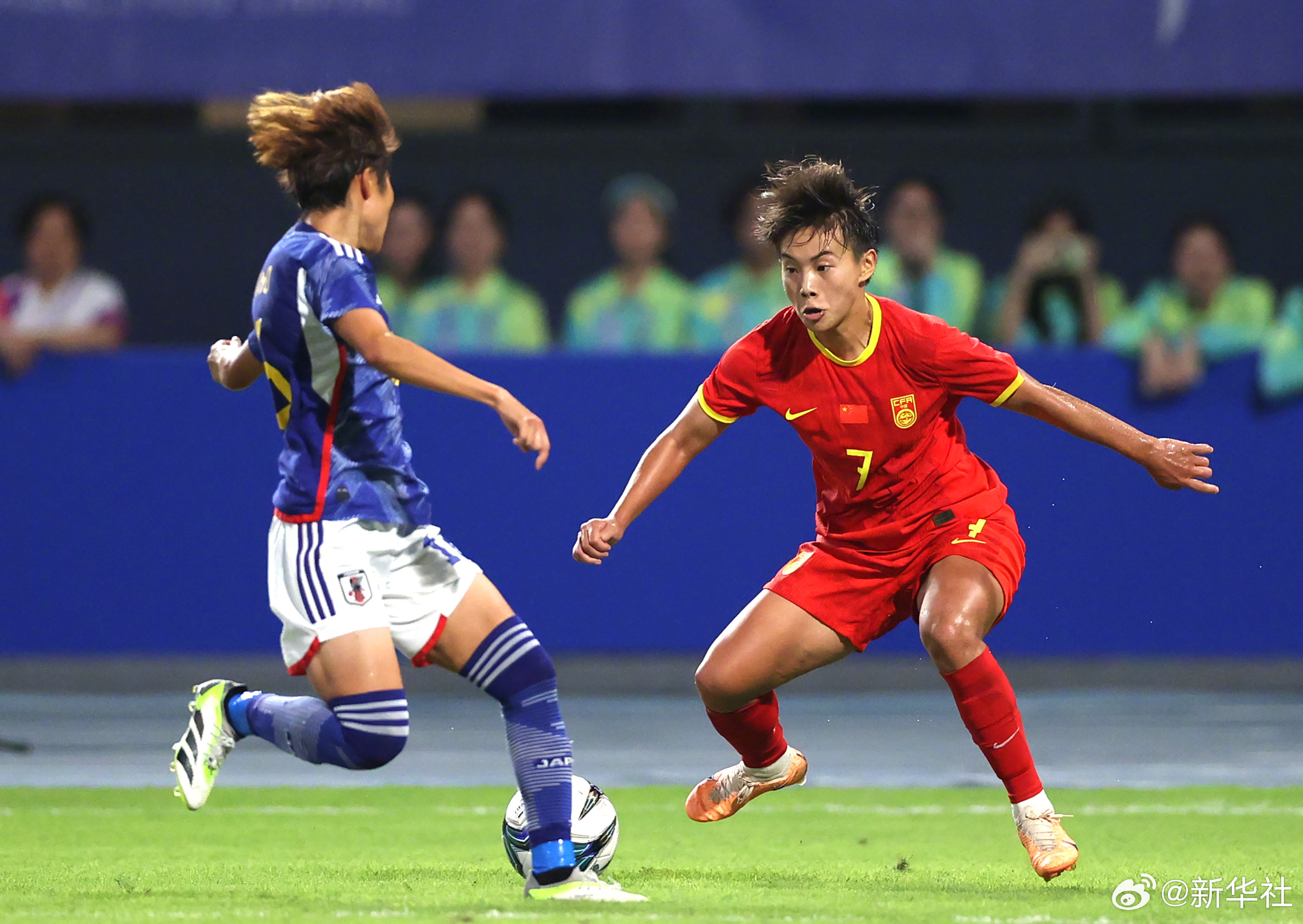 关于女足比赛策略调整有效，收获胜利的信息