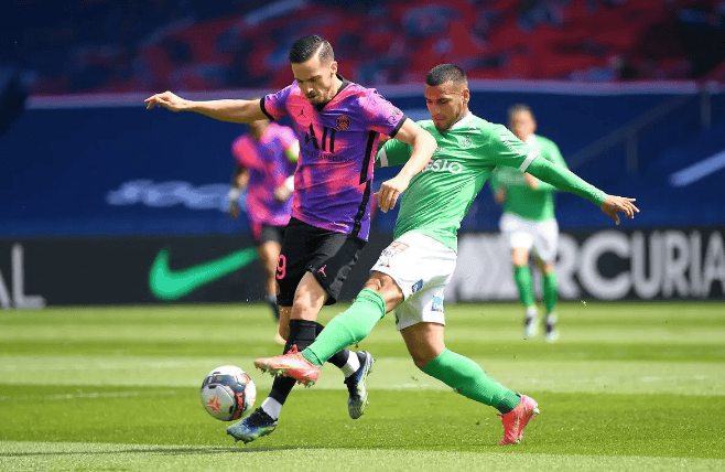 关于罗斯特广岛对圣埃蒂安,法甲大战一触即发的信息 关于罗斯特广岛对圣埃蒂安,法甲大战一触即发的信息