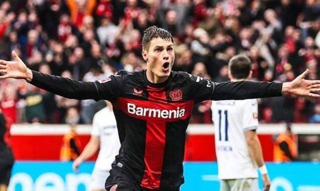 开云体育平台APP-关于云达不莱梅球队近期士气高涨，迎战挑战的信息