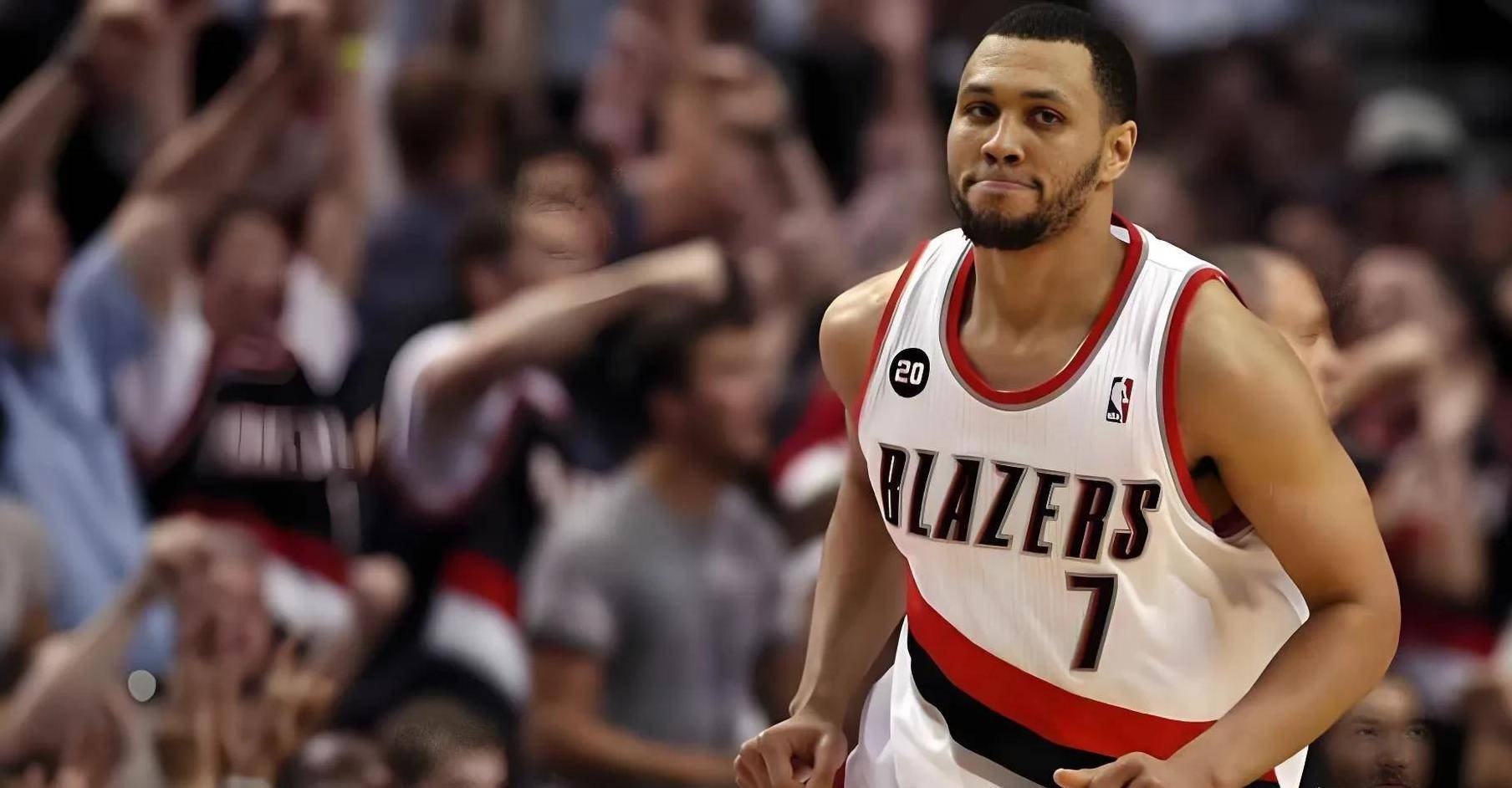 包含开拓者队外线命中率飙升，攻击力大增的词条