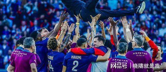 开云平台-巴黎圣日耳曼豪取胜利，法甲争冠夺冠形势明朗的简单介绍