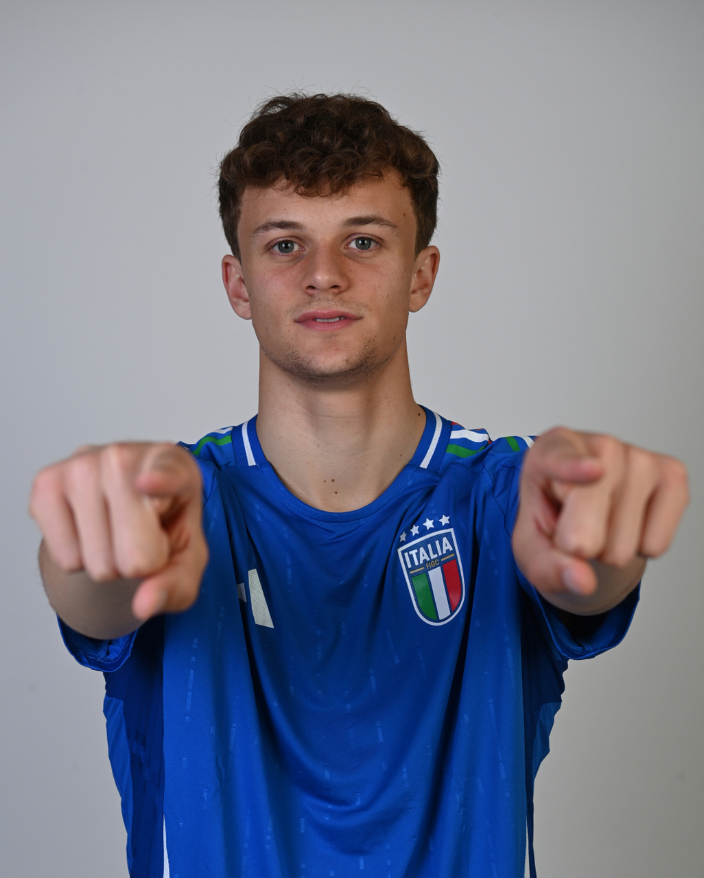 意大利足球巨星球员斗志昂扬,备战赛事加紧的简单介绍 意大利足球巨星球员斗志昂扬,备战赛事加紧的简单介绍