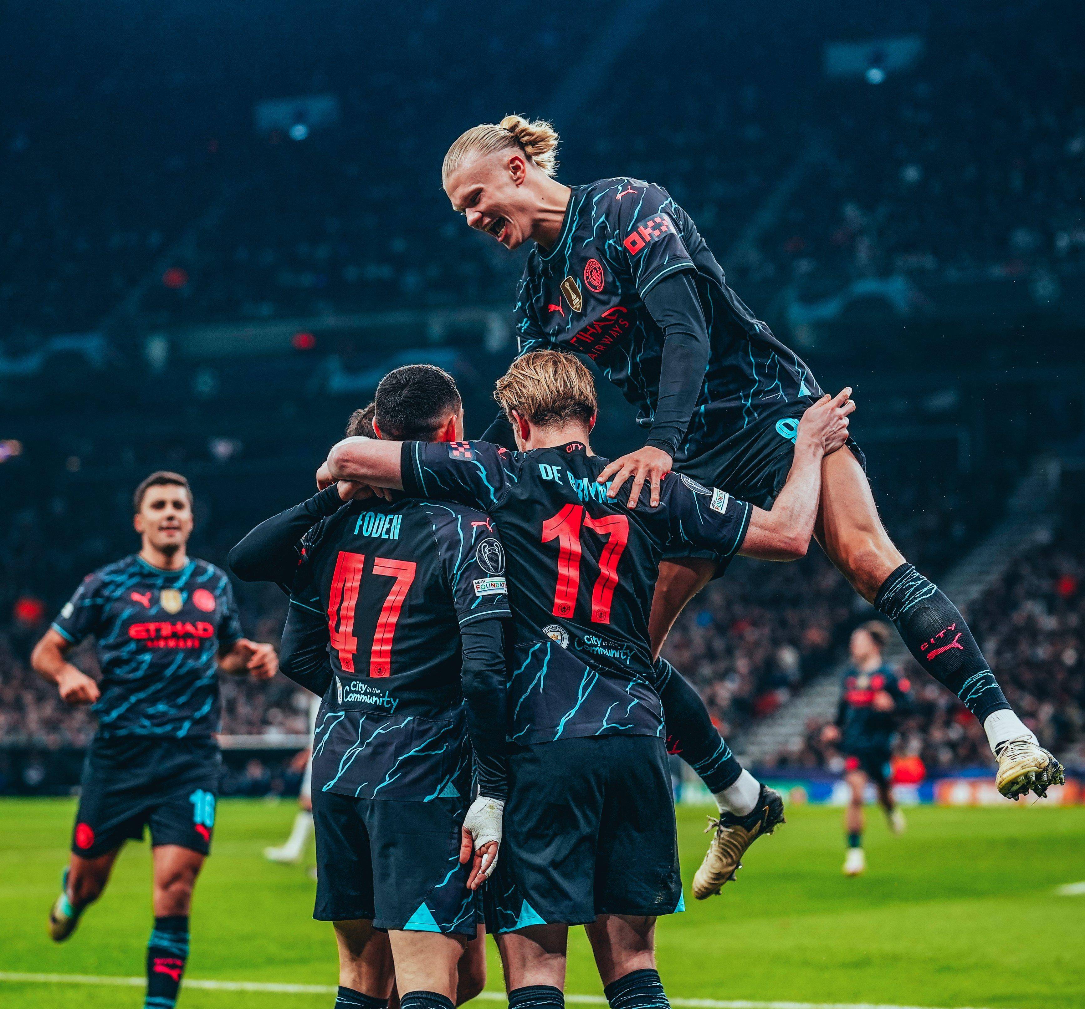 曼城轻松胜出，晋级欧冠八强！