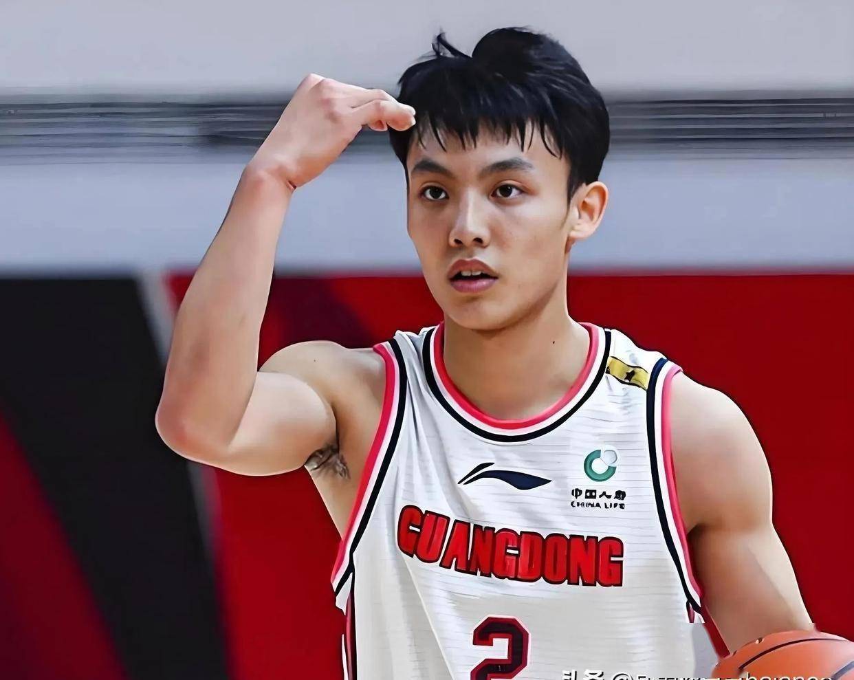 关于广州男篮上演惊艳逆袭,逆转胜出彪炳全场的信息 关于广州男篮上演惊艳逆袭,逆转胜出彪炳全场的信息