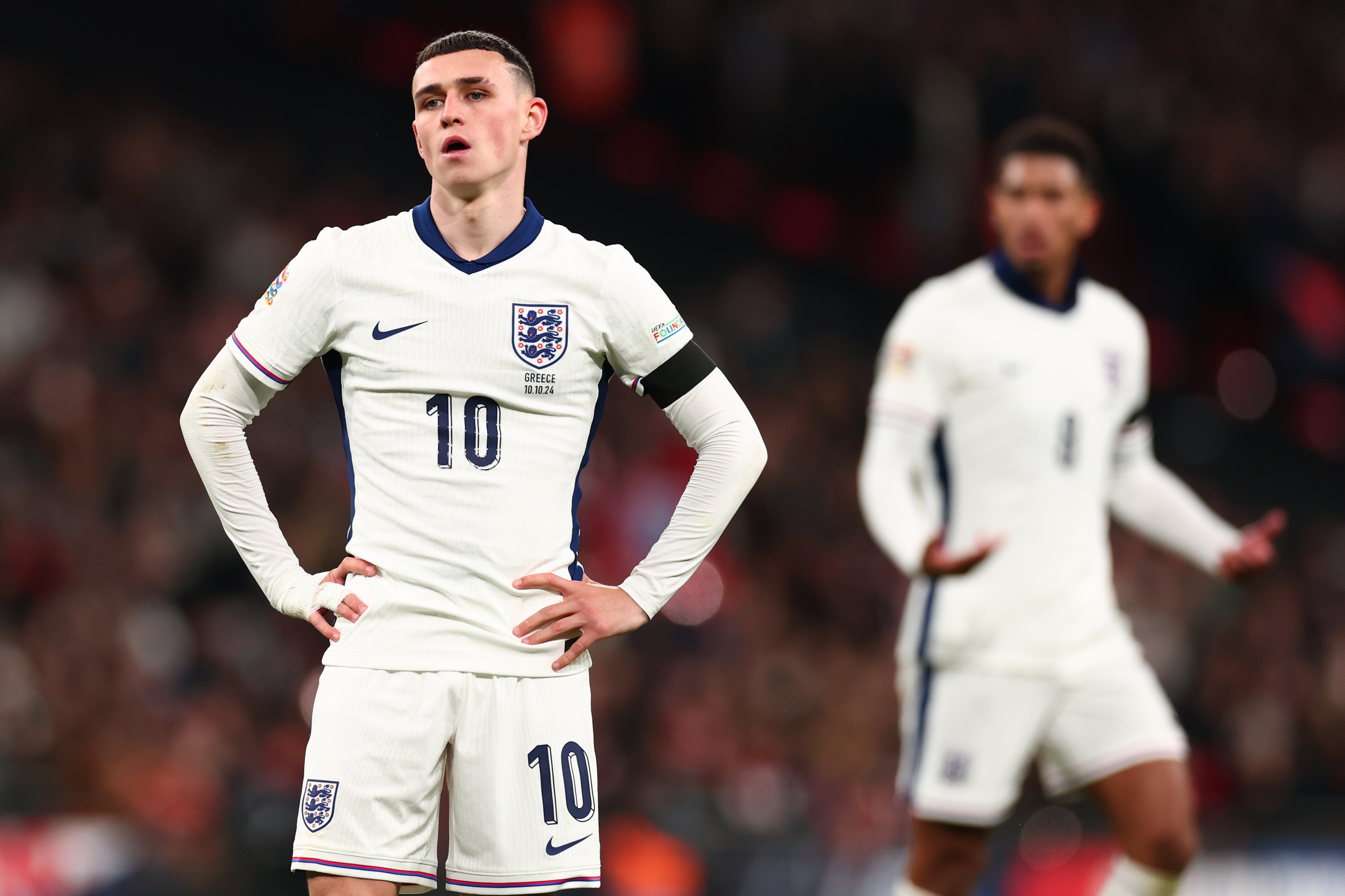 英格兰在足球联赛中继续征战,积极备战 英格兰在足球联赛中继续征战,积极备战