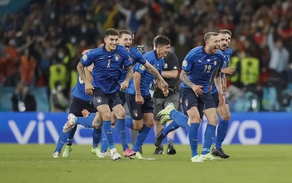 开云体育入口-包含意大利国家队战绩亮眼,球员表现备受关注的词条