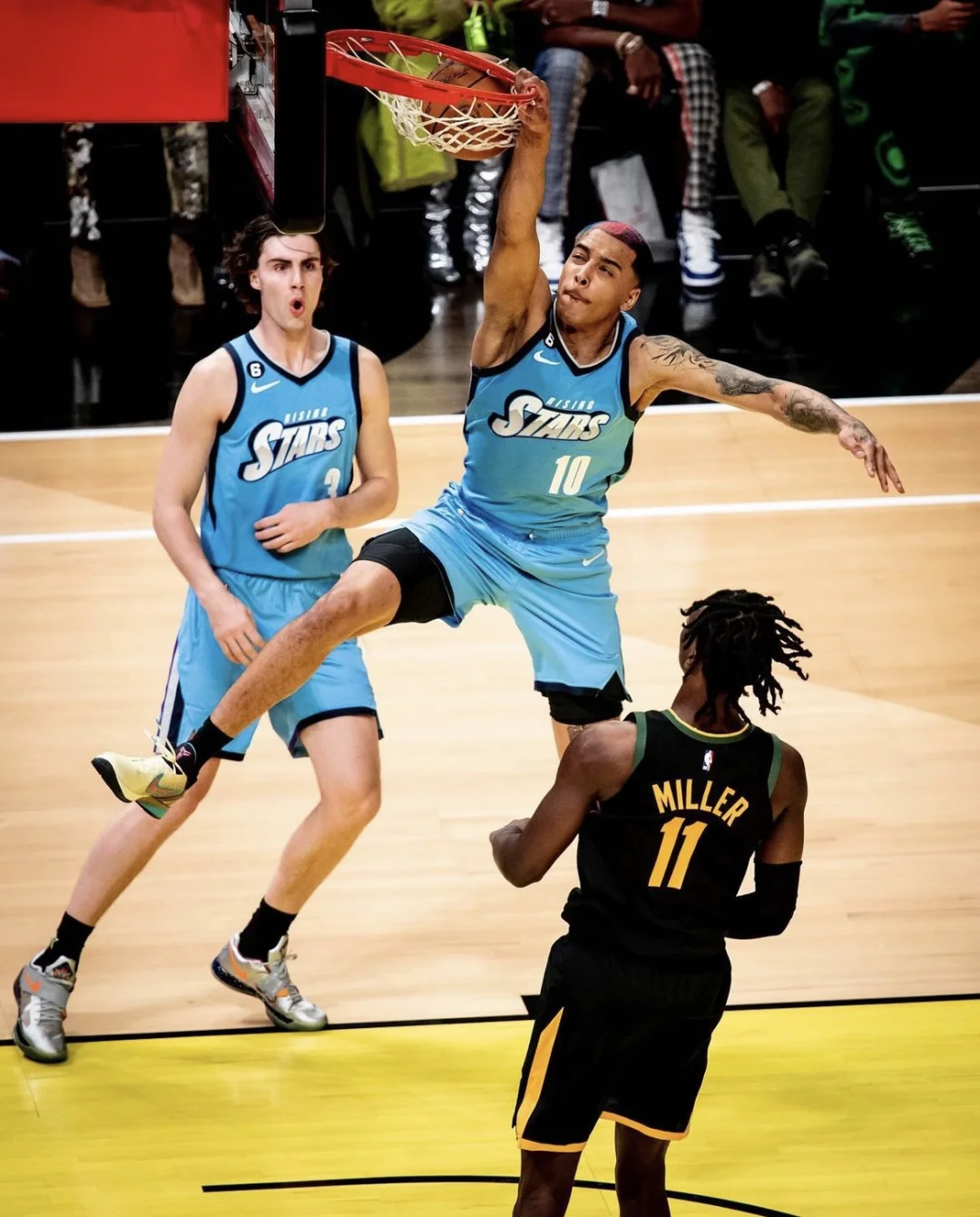 开云体育下载-新秀联赛半决赛战幕，球员实力大考验