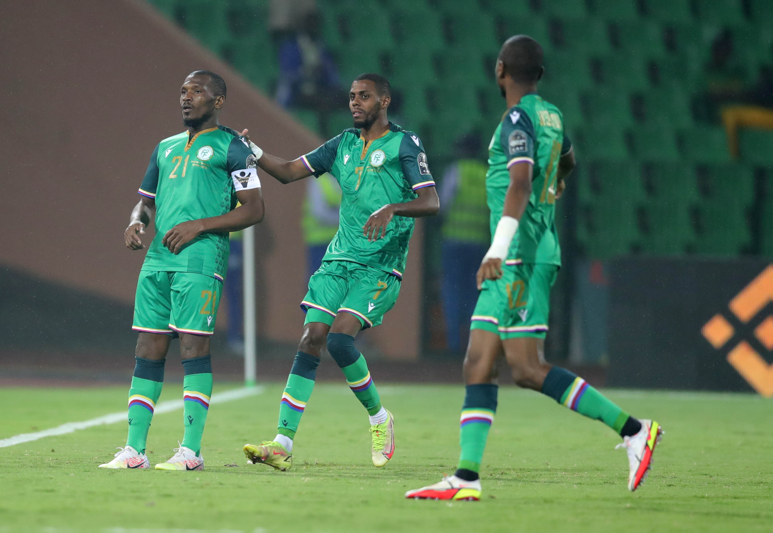 包含田径赛场上,尼日利亚选手创造历史记录夺冠的词条 包含田径赛场上,尼日利亚选手创造历史记录夺冠的词条