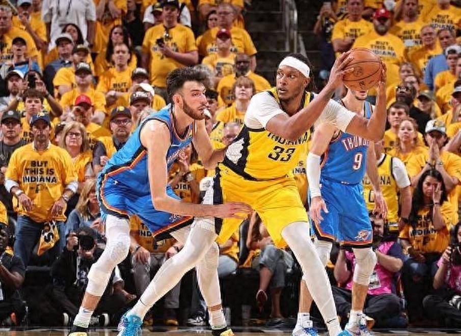 开云体育-步行者中锋表现出色，帮助球队取得连胜