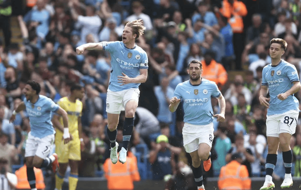 南安普顿主场惊险胜利,庆祝胜利的简单介绍 南安普顿主场惊险胜利,庆祝胜利的简单介绍