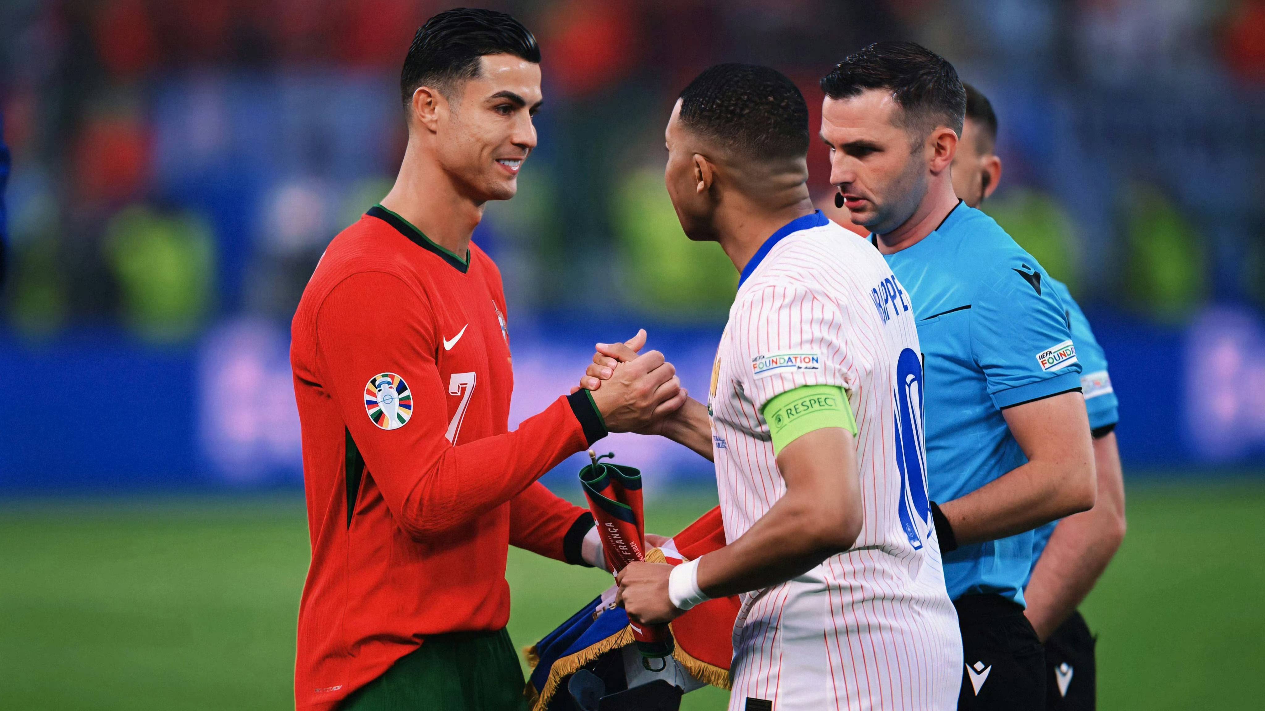 比利时队团结一致，备战欧国联半决赛