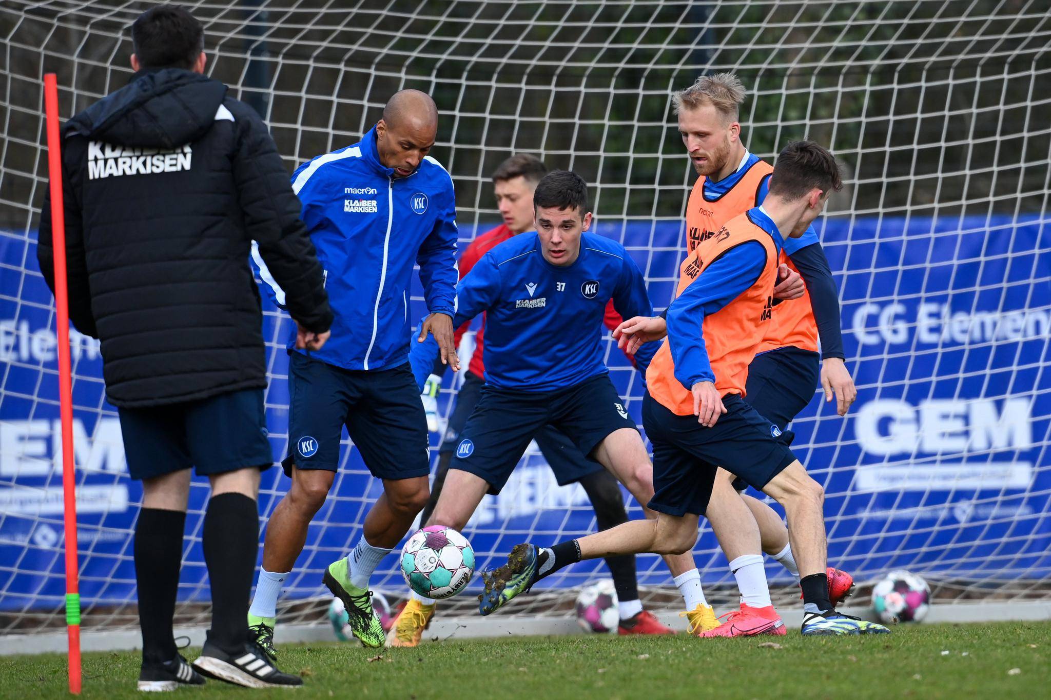 开云体育中国-包含帕德博恩遭遇疲劳期，球队表现低迷的词条