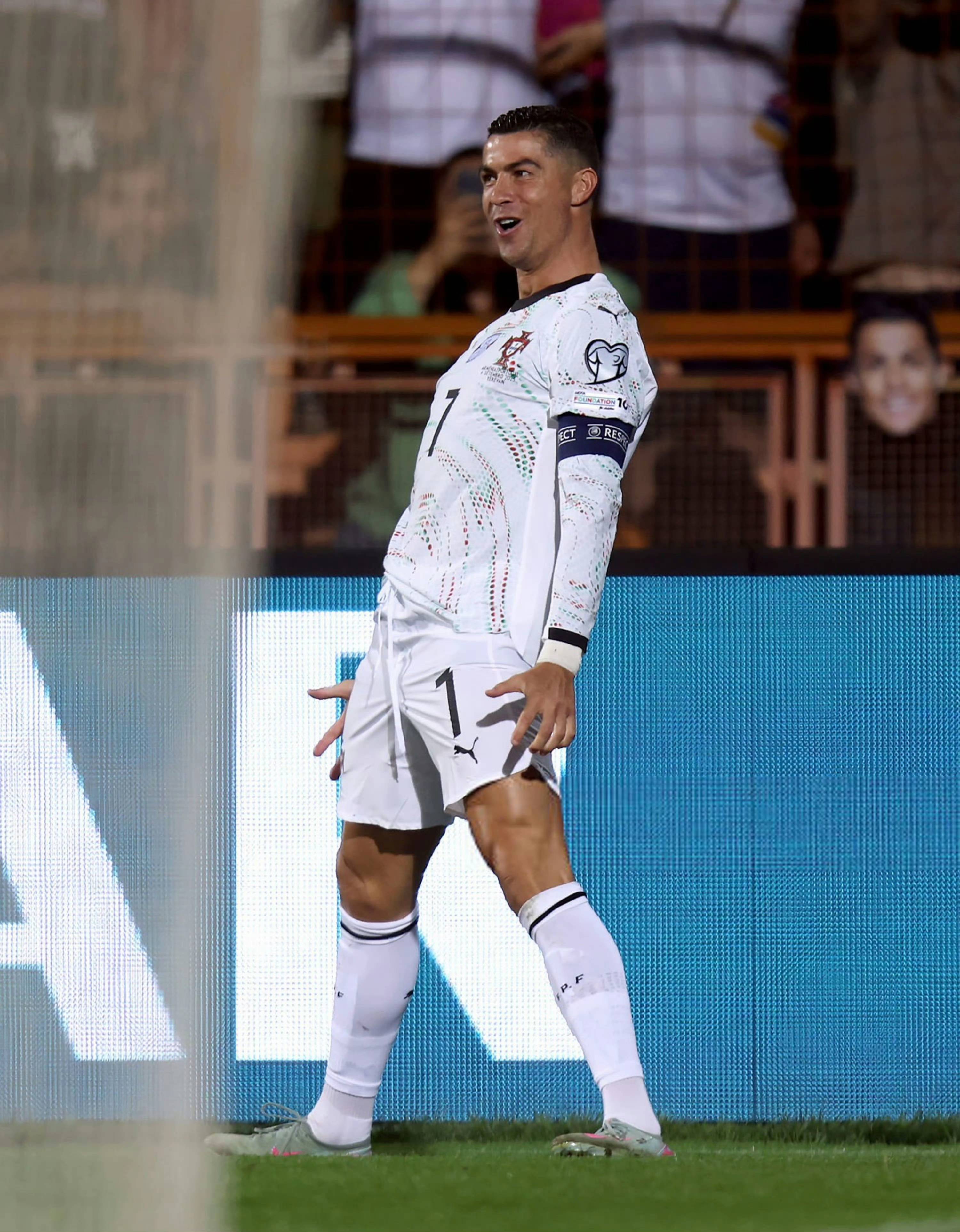 开云体育官网-包含英格兰在欧国联中遭遇了两连胜，晋级颇为顺利的词条