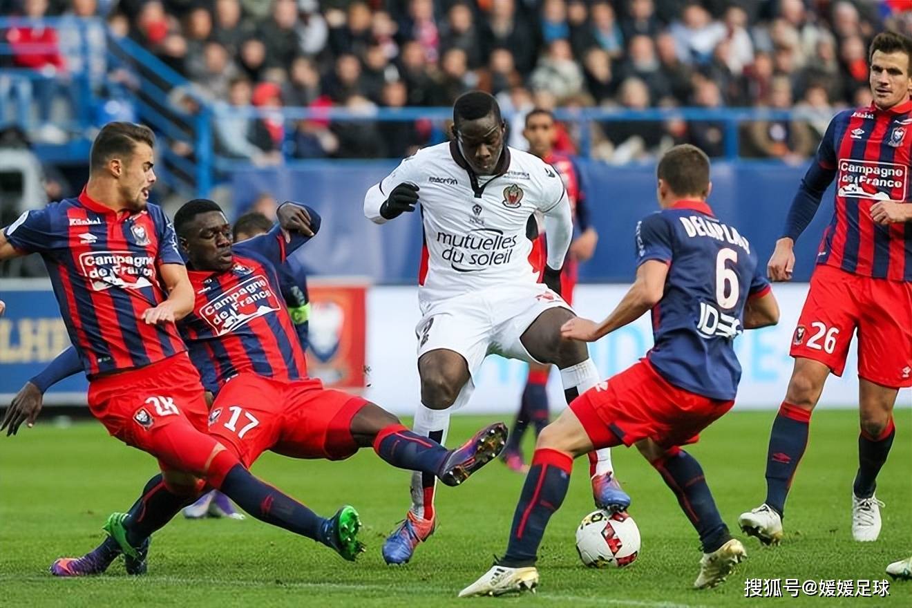 皇家贝蒂斯客场奋力击败对手