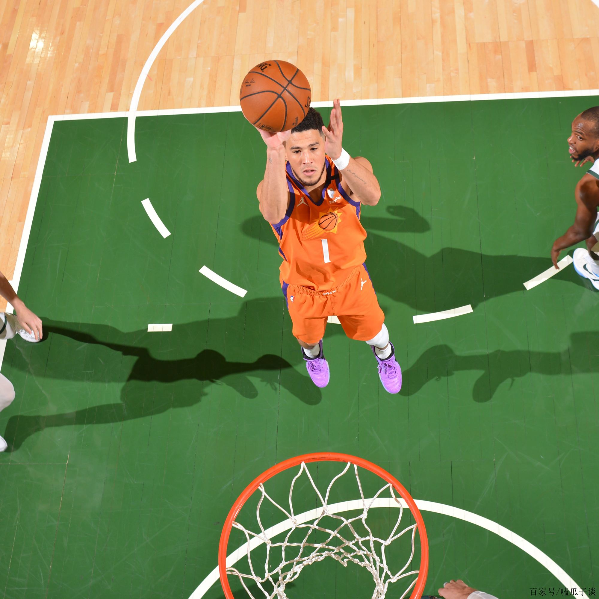 开云体育官网-雄鹿轻松赢球，西部半决赛马到成功