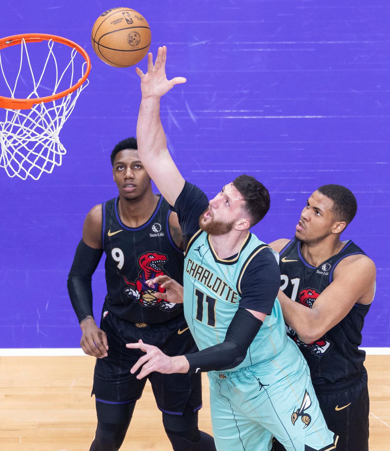 开云APP-猛龙不敌篮网，篮网获得胜利