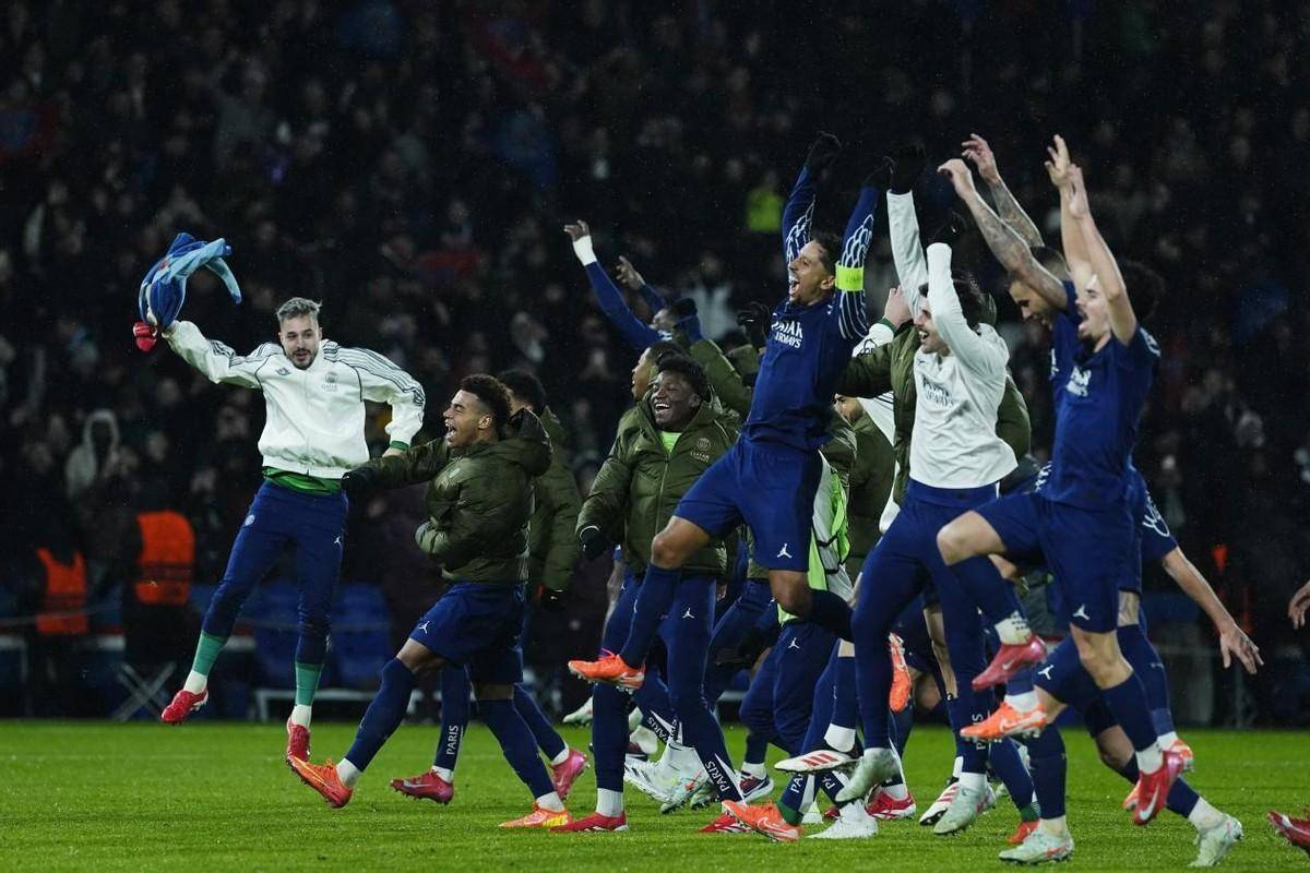 开云体育APP下载-巴萨绝地反击国际米兰,内马尔统治全场的简单介绍