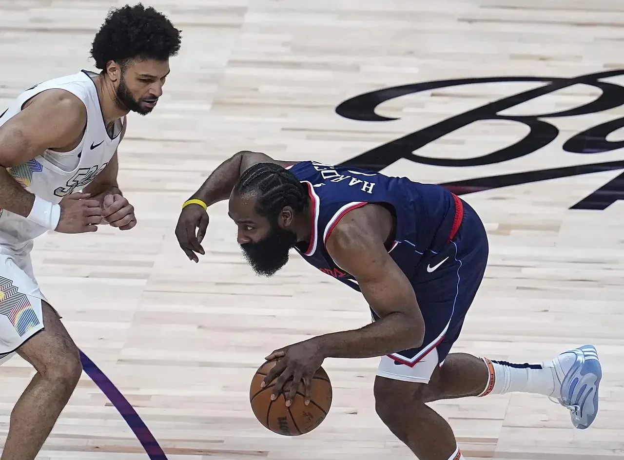 山东队轻取爵士,哈登带队取胜 山东队轻取爵士,哈登带队取胜