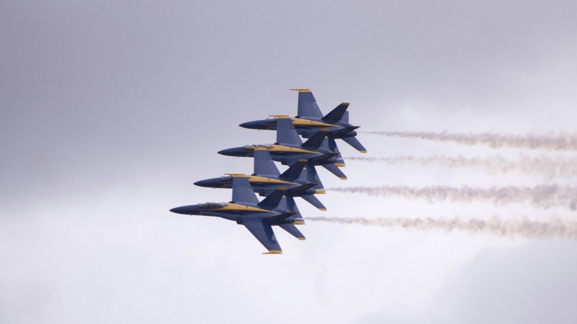 独行侠击溃灰熊，拉文F1赛场年度争冠接管比赛