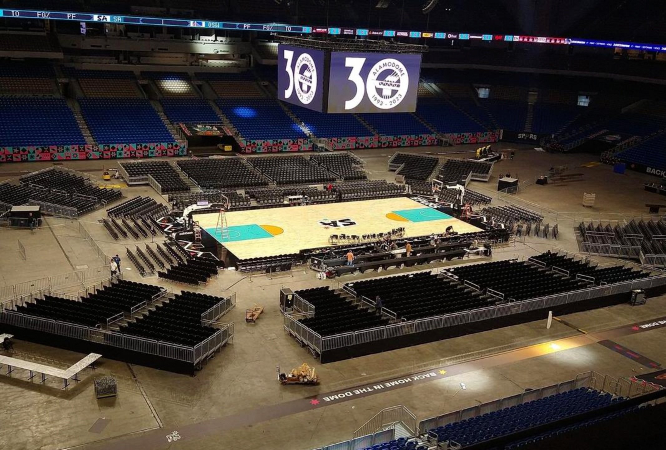 开云体育在线-上海队对阵马刺，杰伦格林节奏完全掌控