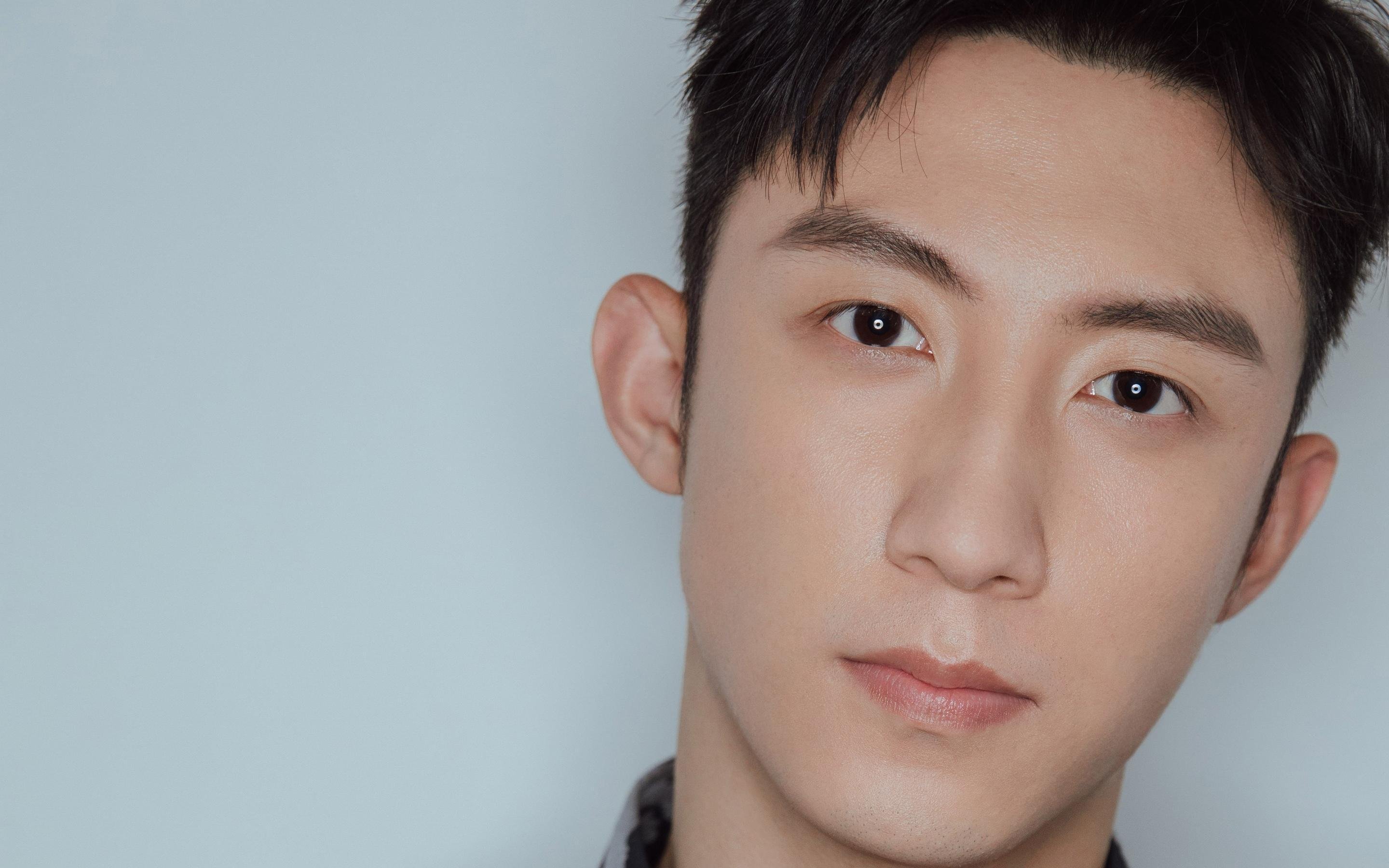 开云APP-詹姆斯战神附体轰45分，新疆三分暴雨浇灭凯尔特人反扑